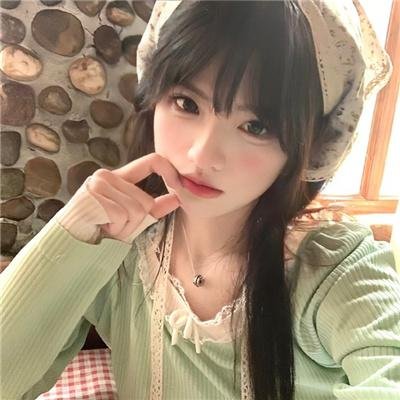 白月光竟是我自己封面
